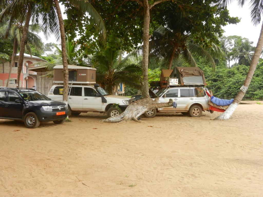 Hotel Tara Plage Kribi Exteriör bild