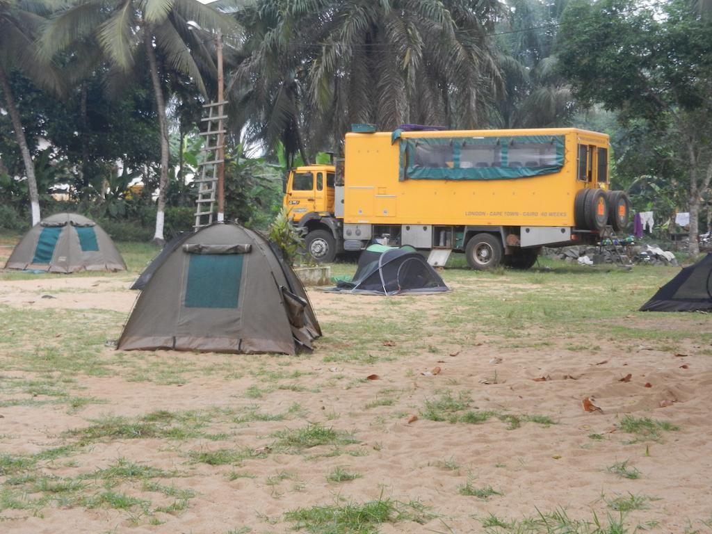 Hotel Tara Plage Kribi Exteriör bild