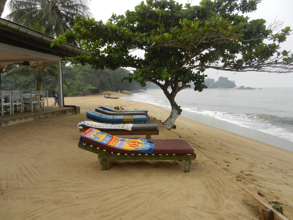 Hotel Tara Plage Kribi Exteriör bild