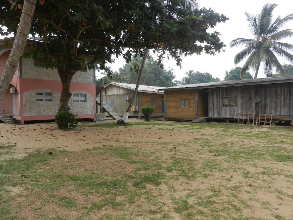 Hotel Tara Plage Kribi Exteriör bild